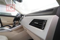 جیلی ئێم گراند X7 Sport